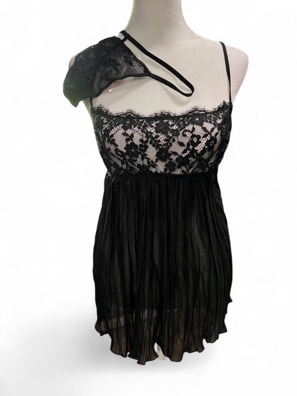 Victoria’s Secret NWT Black Lace Babydoll Nightie with Sheer Skirt